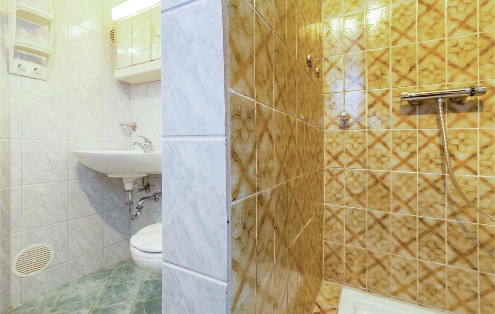 Stunning Apartment In Crikvenica With Kitchen Kültér fotó