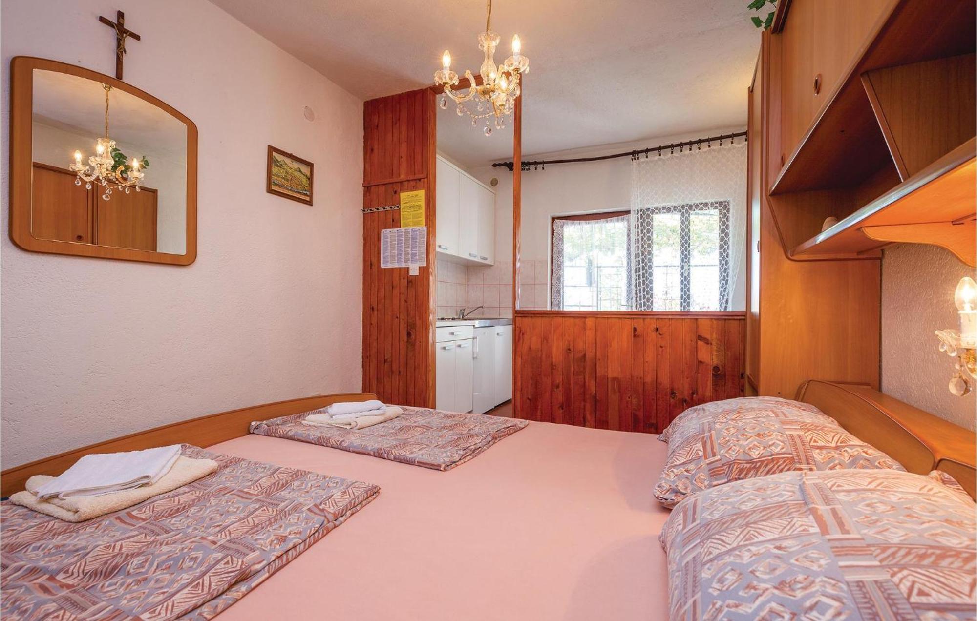 Stunning Apartment In Crikvenica With Kitchen Kültér fotó