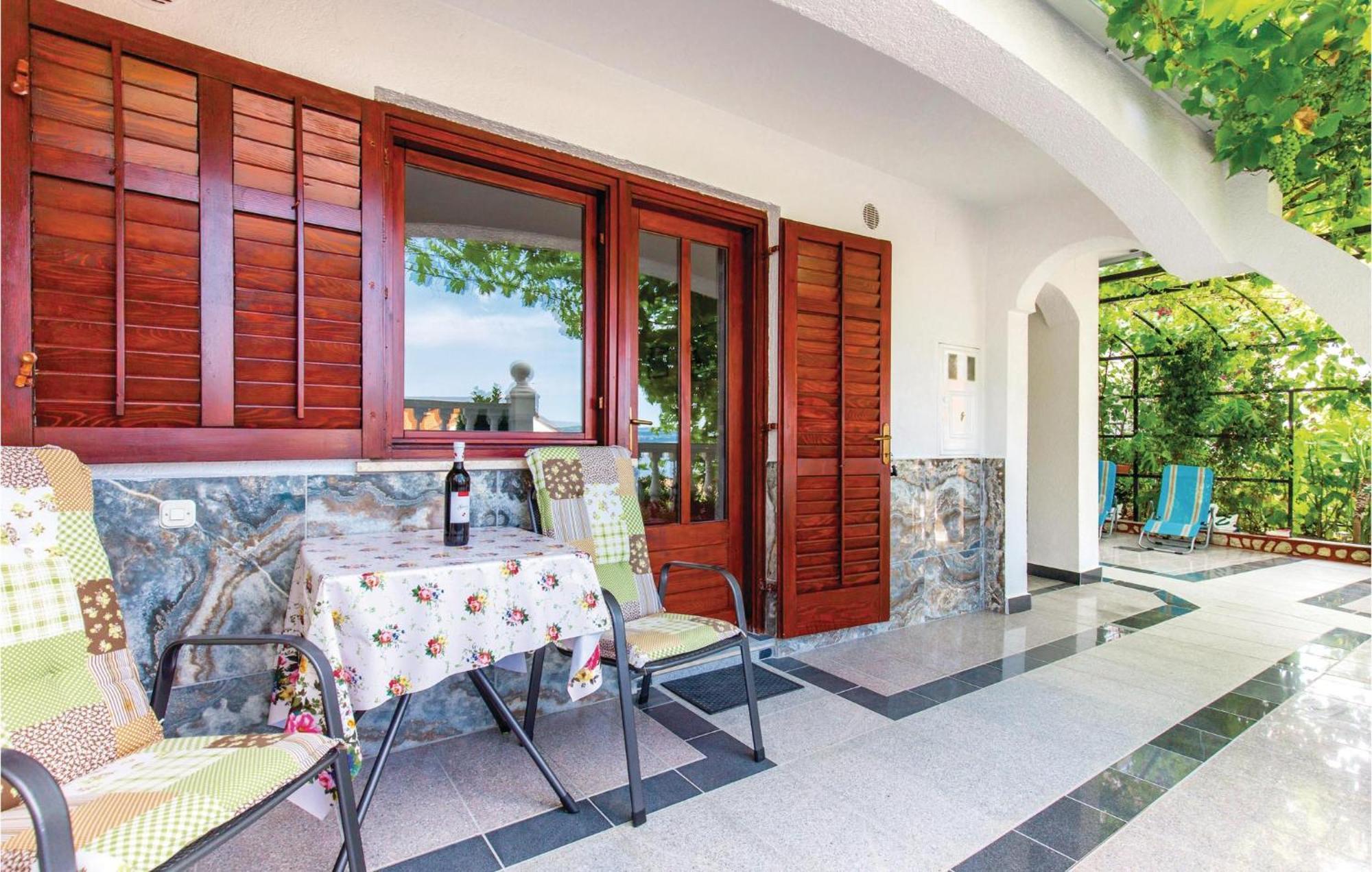 Stunning Apartment In Crikvenica With Kitchen Kültér fotó